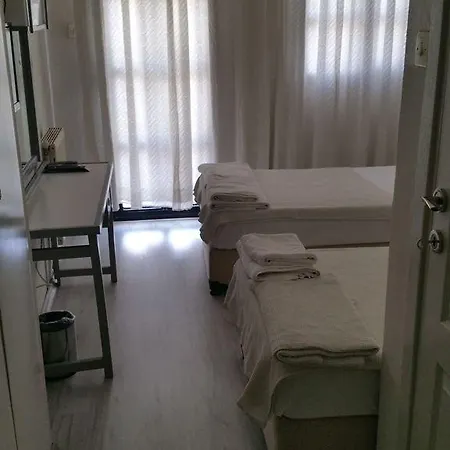 阳光酒店 2* Çeşme