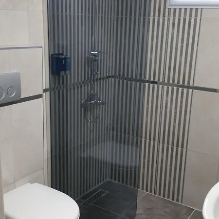 阳光酒店 2* Çeşme