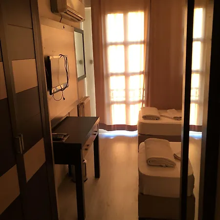 阳光酒店 2* Çeşme