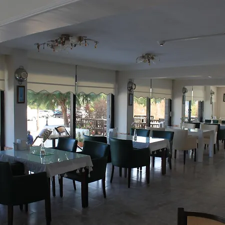 阳光酒店 酒店 Çeşme